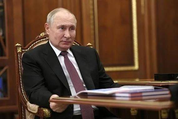 皇冠信用代理注册_特朗普同意皇冠信用代理注册，对中印加税500%！美议员大放厥词，这事跟普京有关？