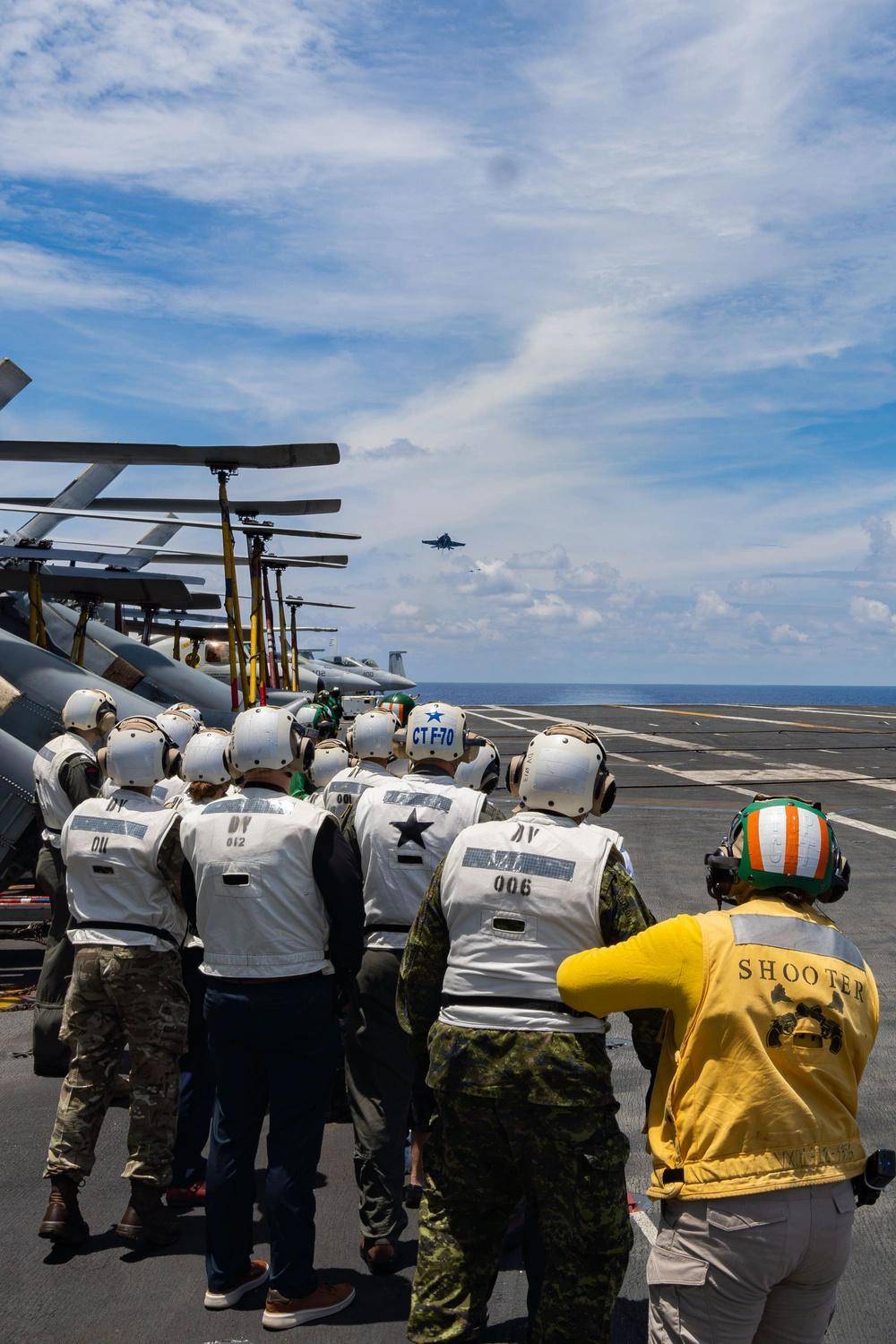 皇冠信用盘押金多少_中美突发在南海过招皇冠信用盘押金多少，歼-16或首次遭遇美军F-35C，美国又装聋作哑