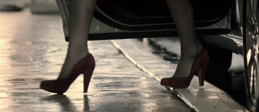 皇冠皇冠信用网平台_年轻人正在用丑鞋踹翻全世界