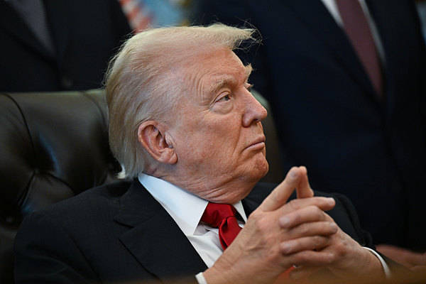 皇冠信用网出租代理_特朗普威胁天价索赔 BBC陷数十年最大危机